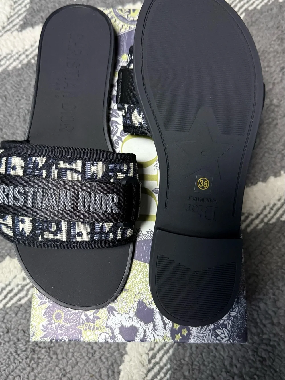 Dior Black Embossed Logo Slide - Picture 2 of 4
